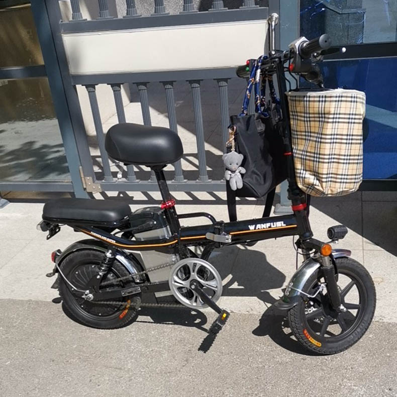 現貨直供迷你小型電動車 2021新款 便攜超輕折疊電動自行車